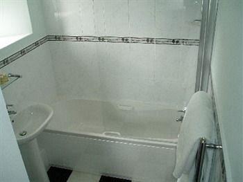 Manor Inn Galmpton Bagian luar foto