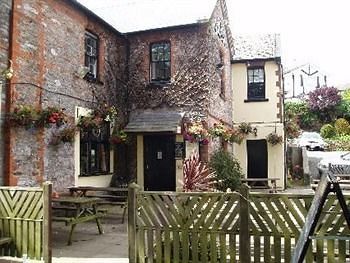 Manor Inn Galmpton Bagian luar foto
