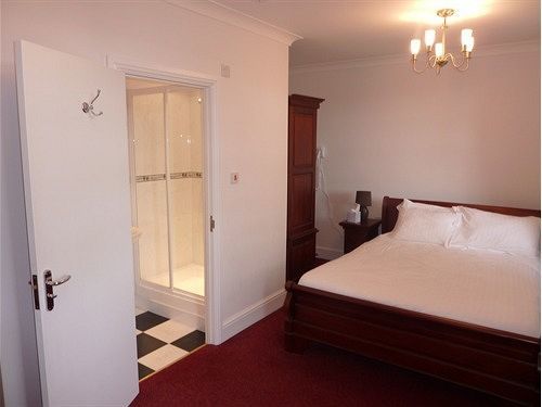 Manor Inn Galmpton Bagian luar foto